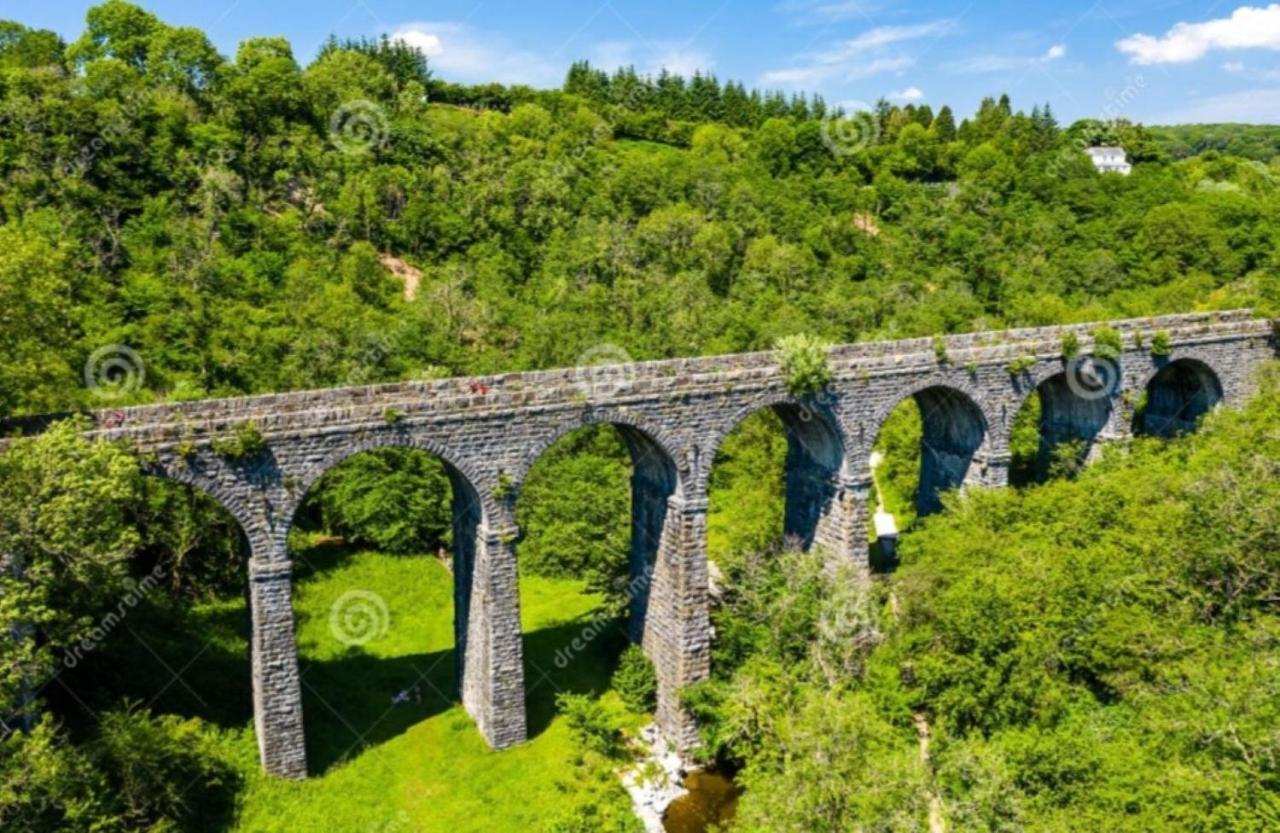 Апартаменти Viaduct View - Cefn Coed Мертір-Тідвіл Екстер'єр фото